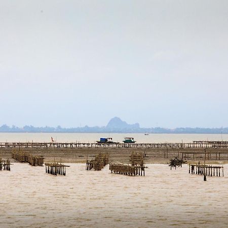 Hotel Unicharm Cruise Ha Long Esterno foto