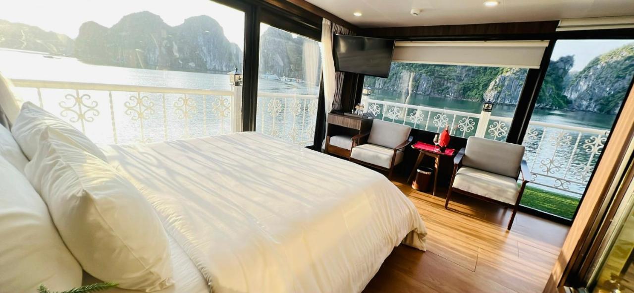 Hotel Unicharm Cruise Ha Long Esterno foto