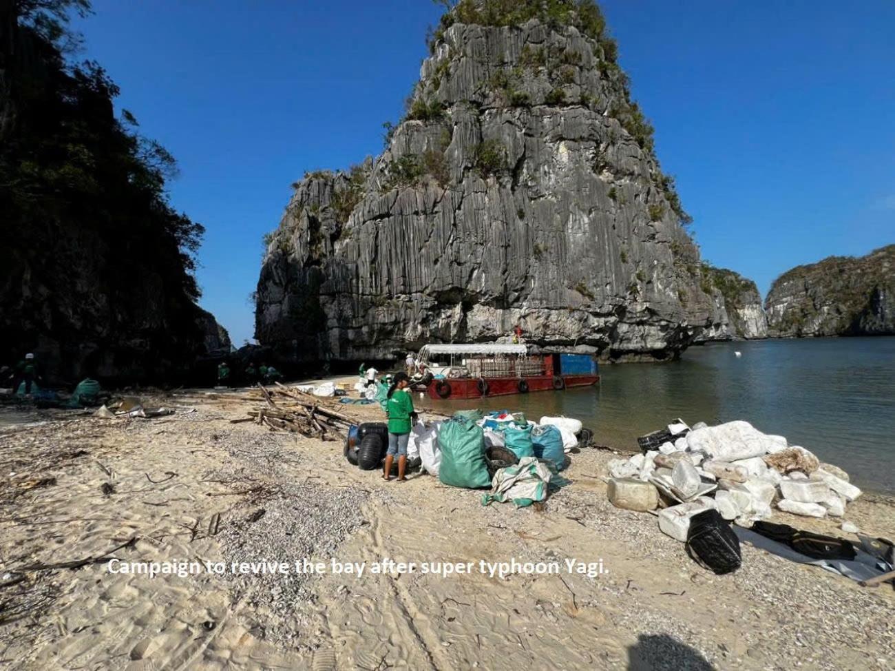 Hotel Unicharm Cruise Ha Long Esterno foto