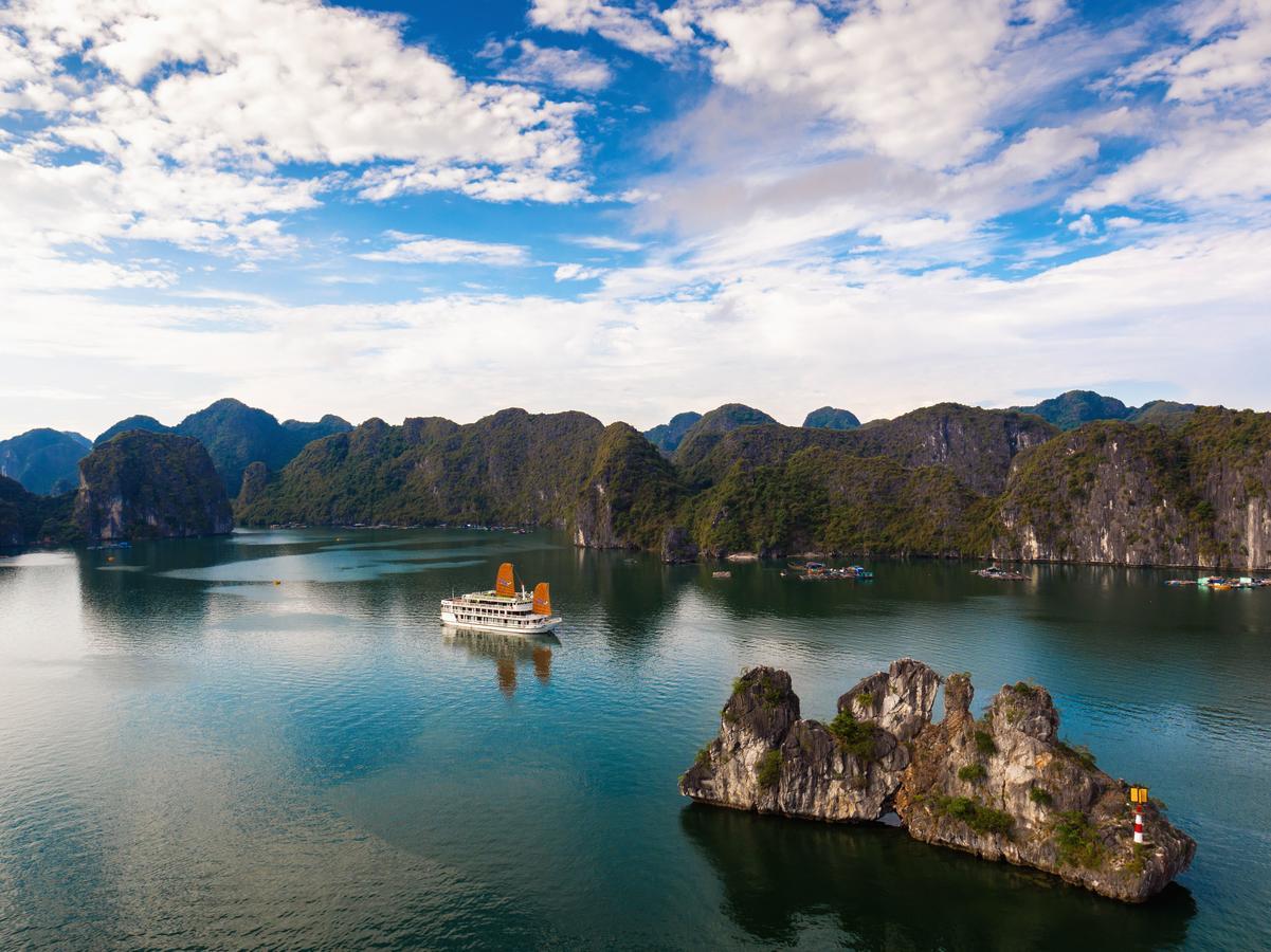 Hotel Unicharm Cruise Ha Long Esterno foto