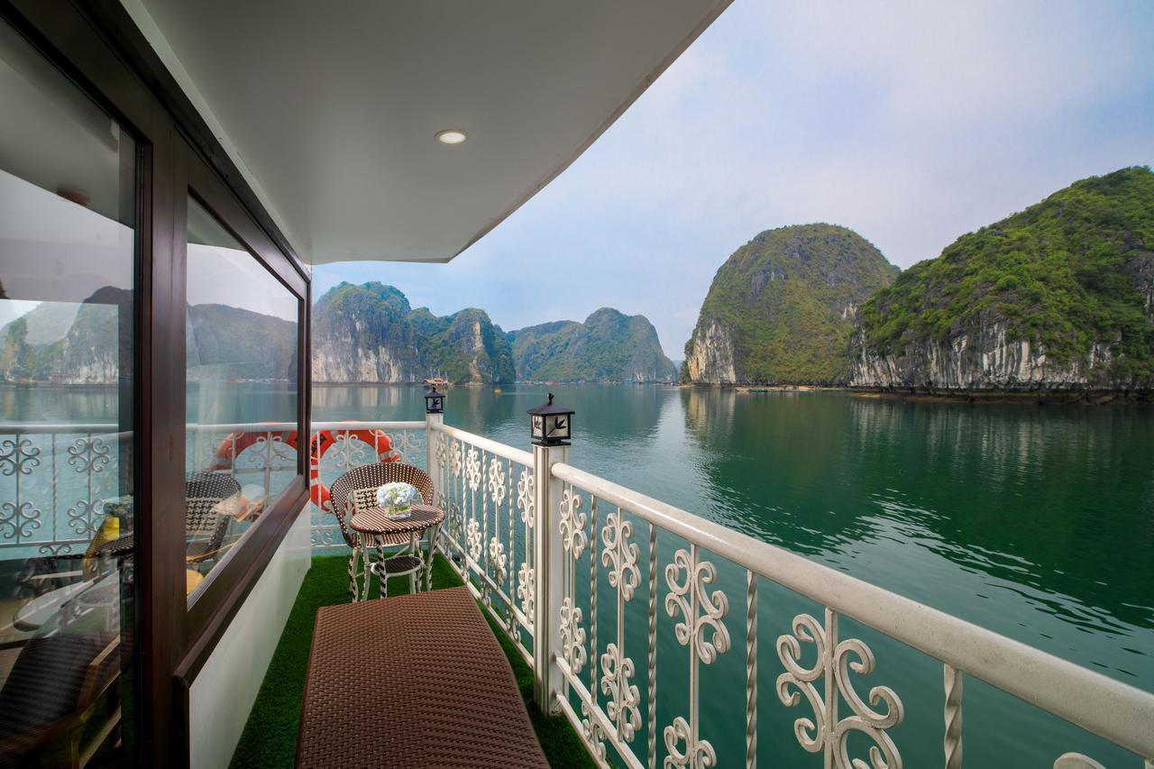 Hotel Unicharm Cruise Ha Long Esterno foto